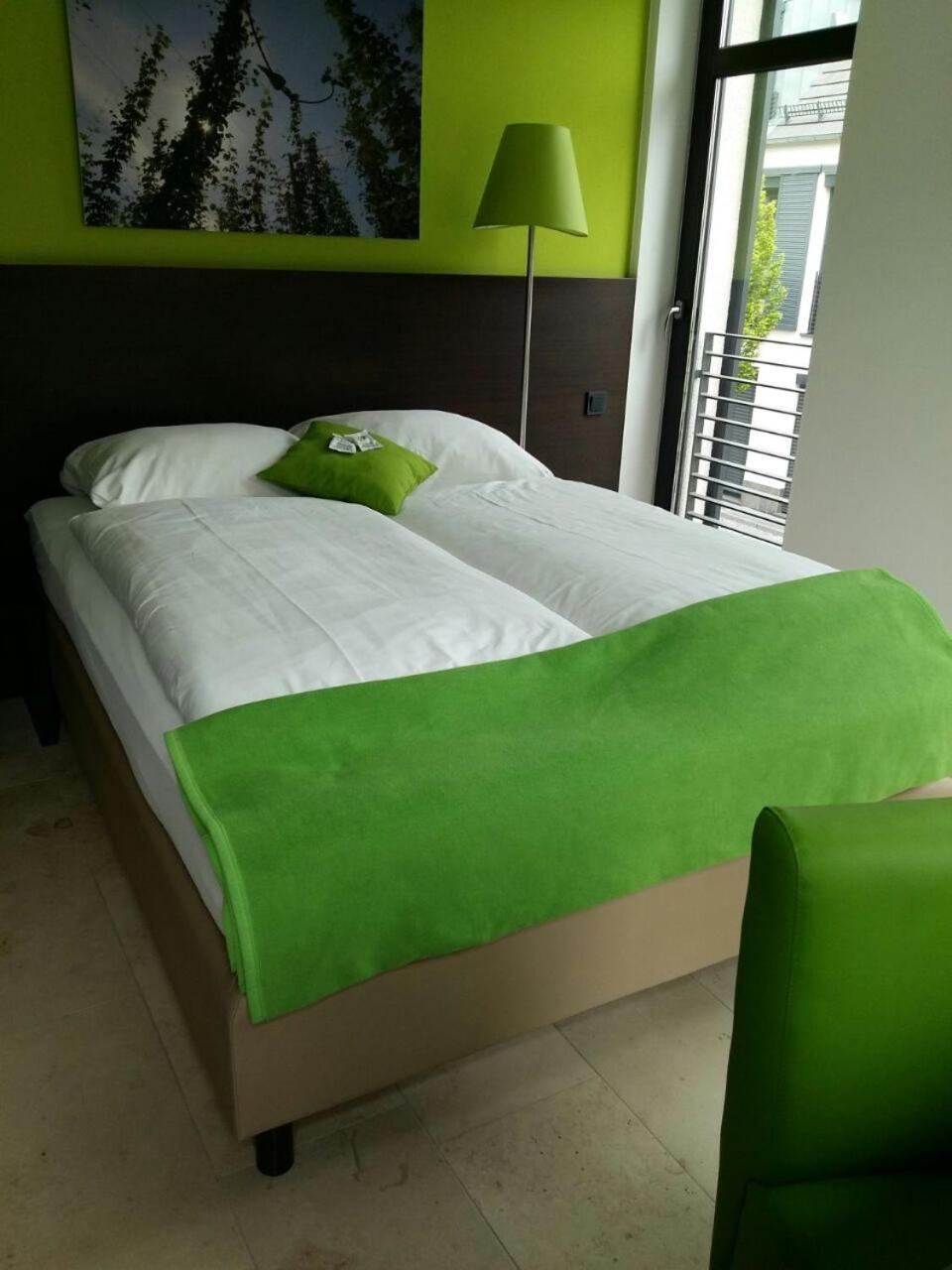 Kh Hotel Mit Restaurant 가이젠펠트 외부 사진